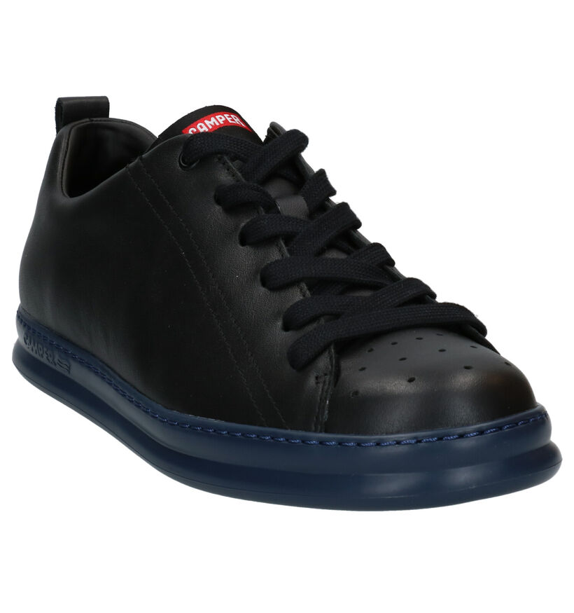 Camper Chaussures basses en Noir en cuir (282816)