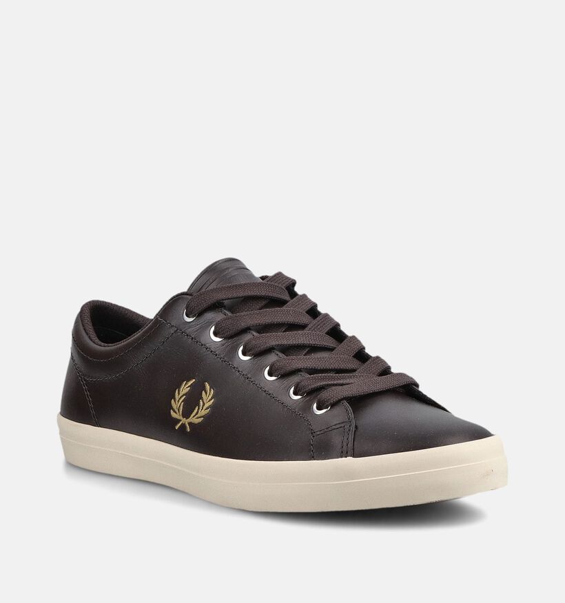 Fred Perry Baseline Leather Chaussures plates en Brun fonc&eacute; pour hommes (378093)