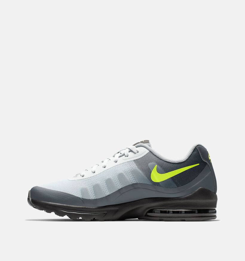 Nike Air Max Invigor Baskets en Gris/Noir pour hommes (367307)