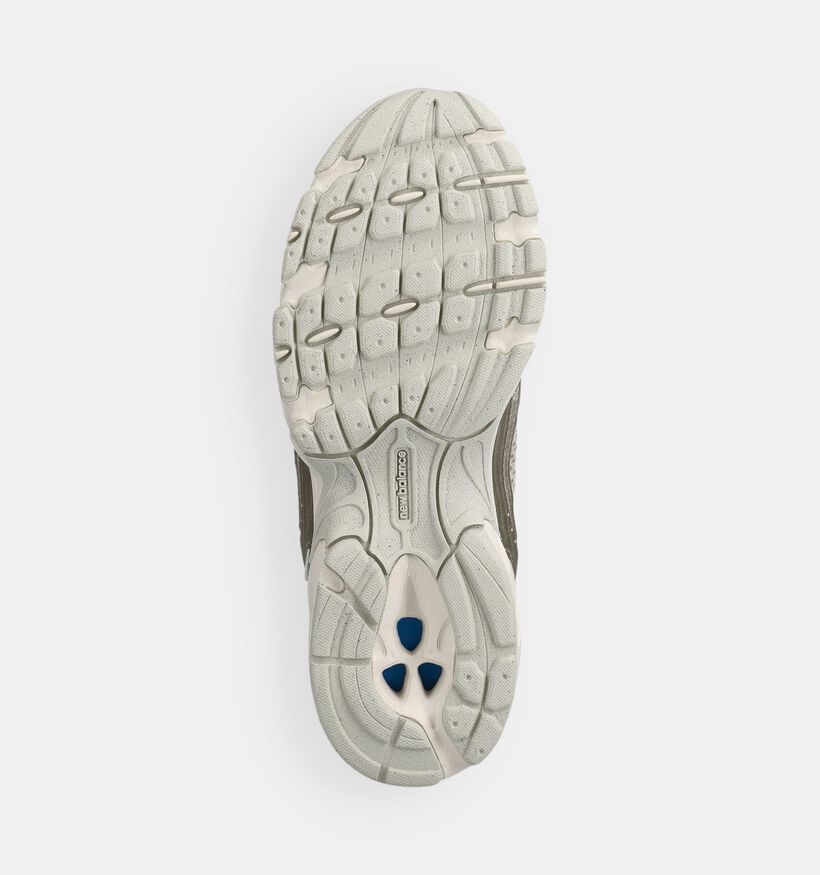 New Balance 530 Metallic Baskets en Or pour femmes (366093) - pour semelles orthop&eacute;diques