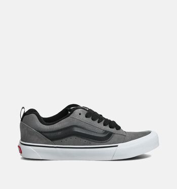 Baskets gris