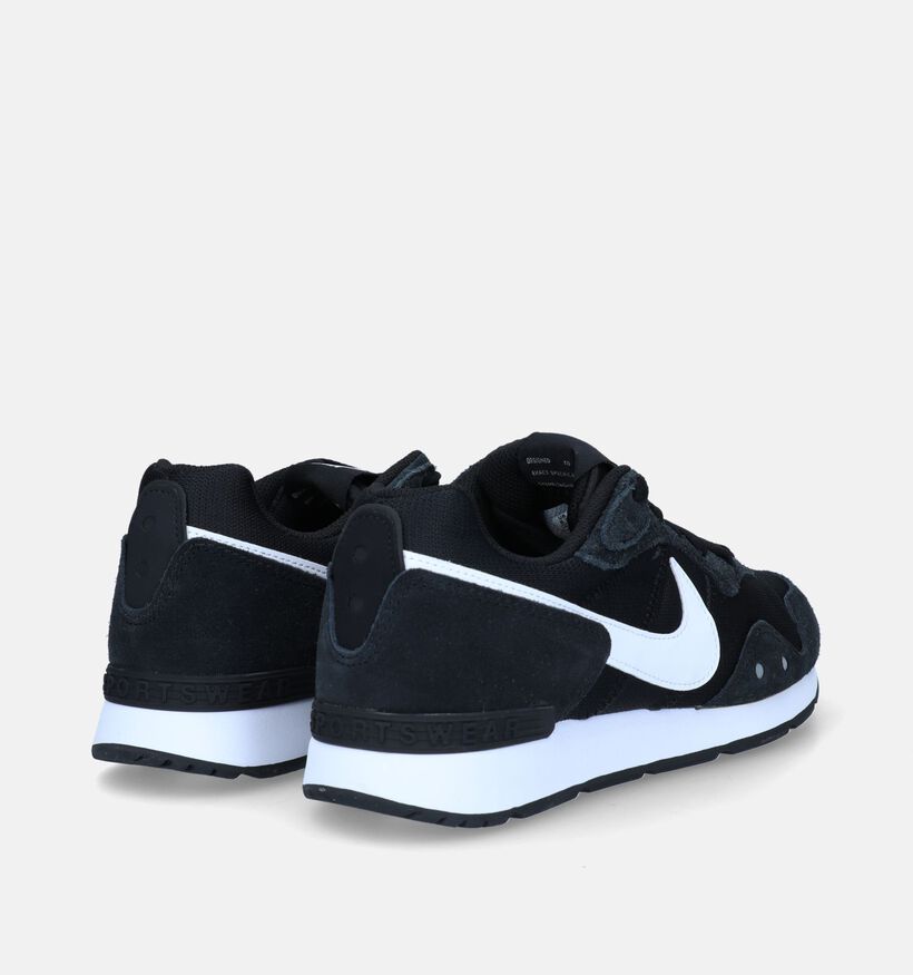 Nike Venture Runner Baskets en Noir pour hommes (332339)