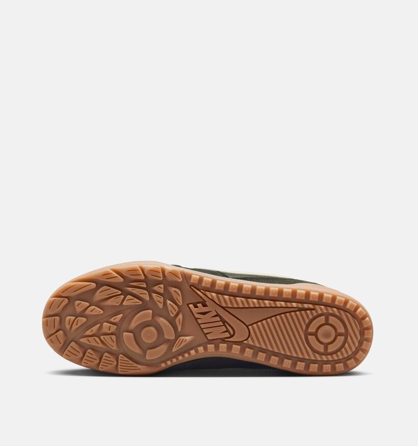 Nike Terra Manta Suede Baskets basses en Noir pour hommes (364676)