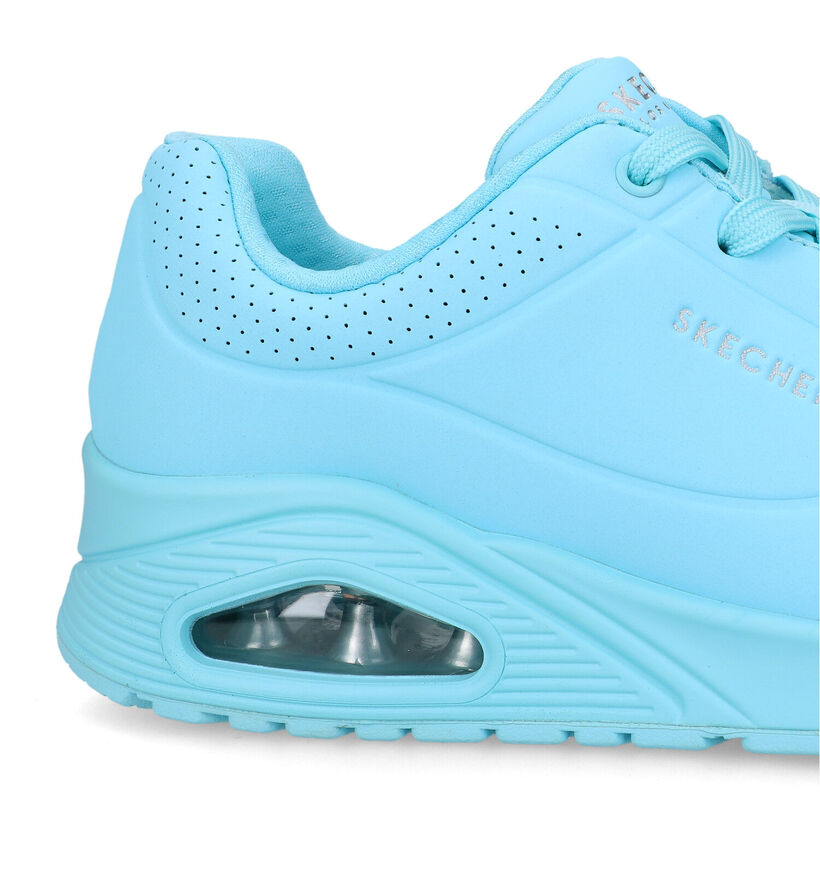 Skechers Uno Stand On Air Baskets en Noir pour femmes (350488)
