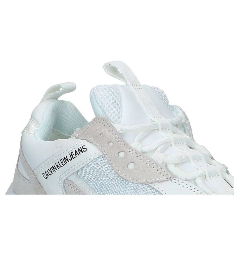 Calvin Klein Baskets basses en Blanc en daim (250386)