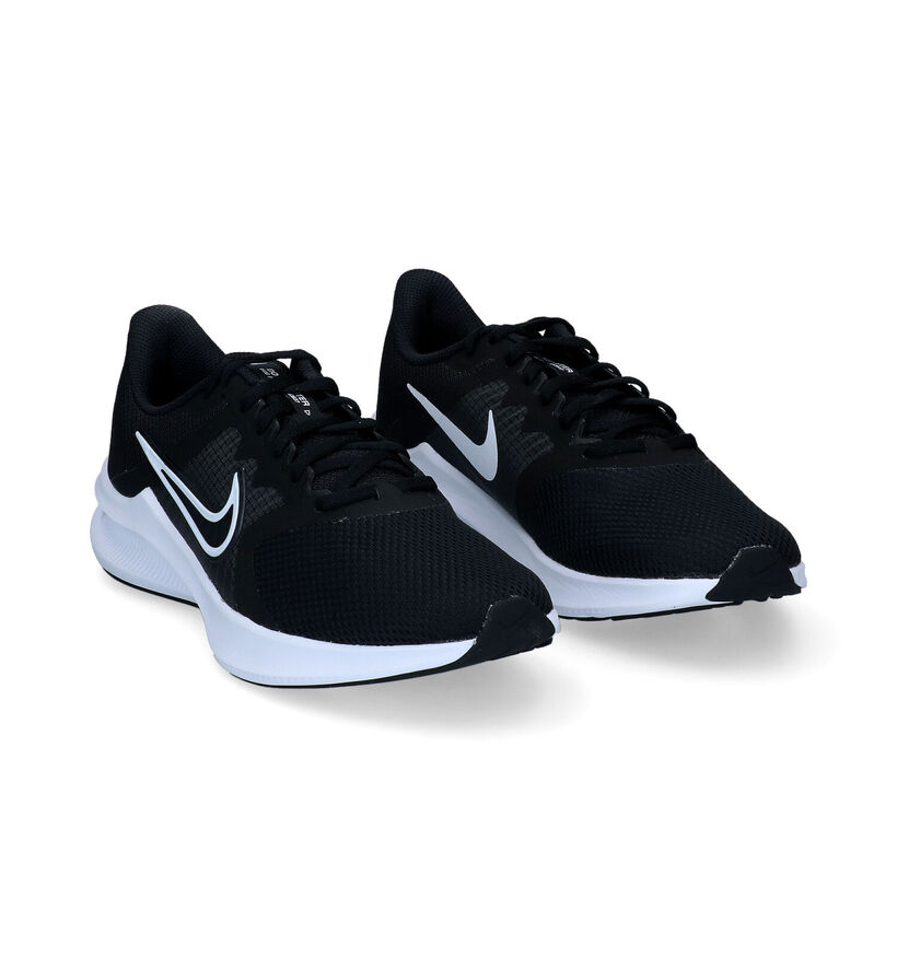 Nike Downshifter 11 Zwarte Sneakers in stof (299354)