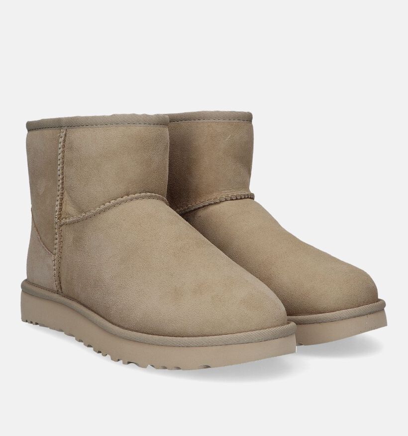 UGG Classic Mini Bottes en Jaune pour femmes (329269)