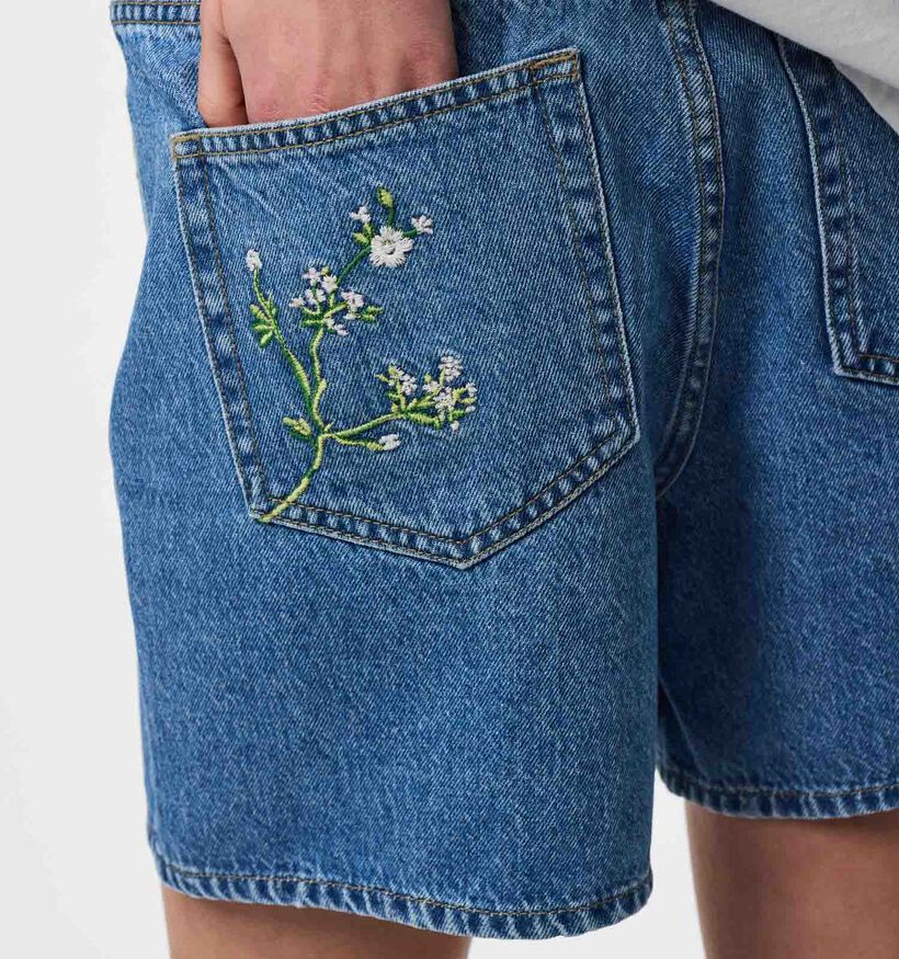 Pieces Sky Embroidery Denim Short en Bleu pour femmes (372382)