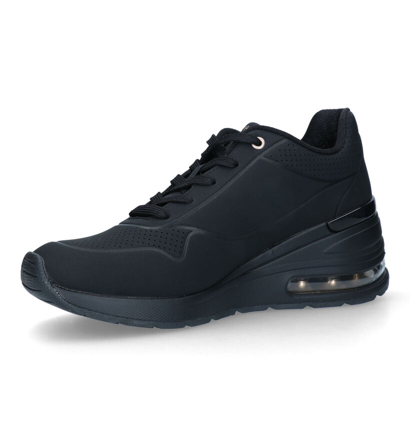 Skechers Million Air Alevated Air Baskets avec talon compensé en Écru pour femmes (350353)