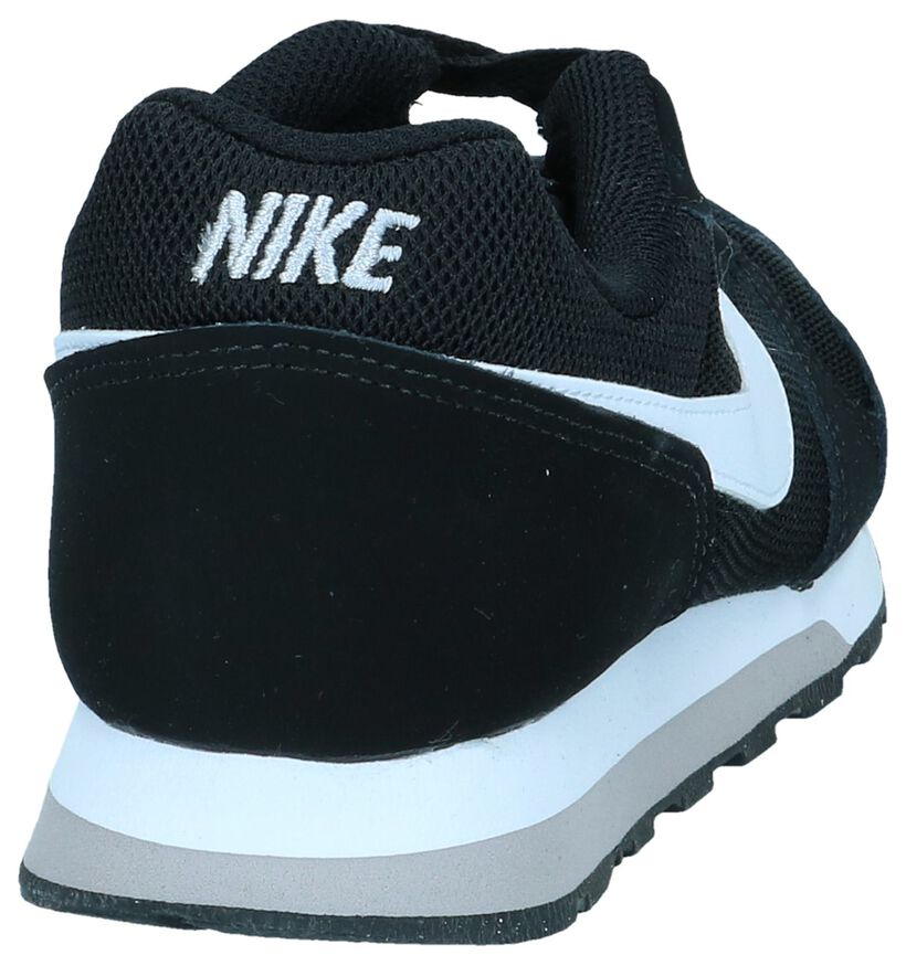 Nike MD Runner 2 Baskets en Noir en cuir (261640)