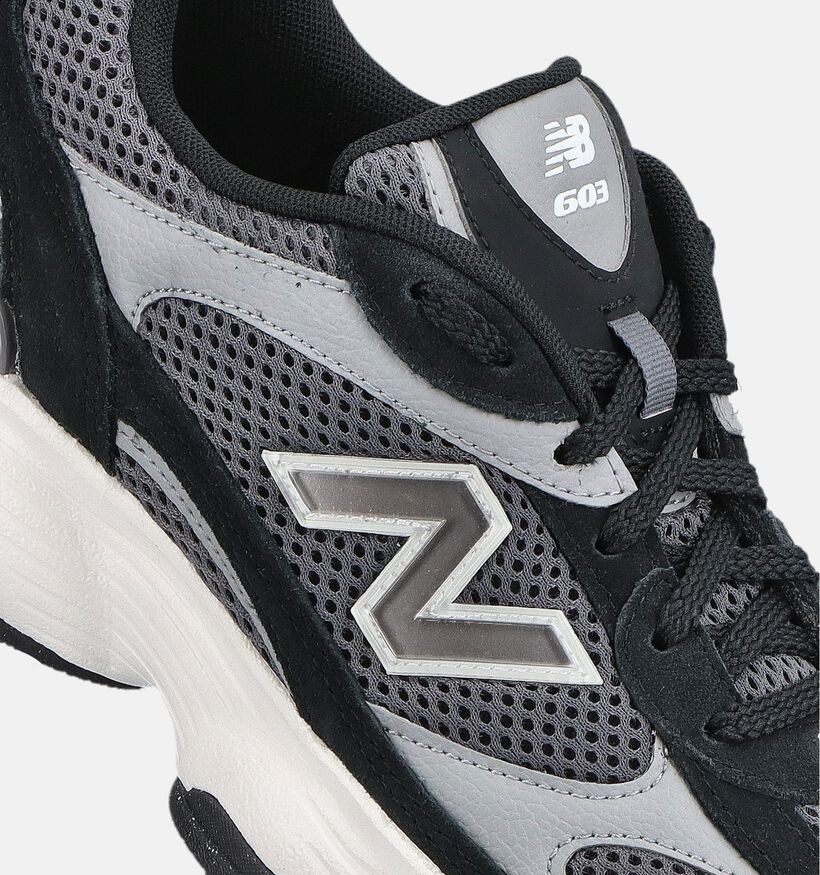 New Balance 603 Baskets basses en Noir pour hommes (377325) - pour semelles orthop&eacute;diques