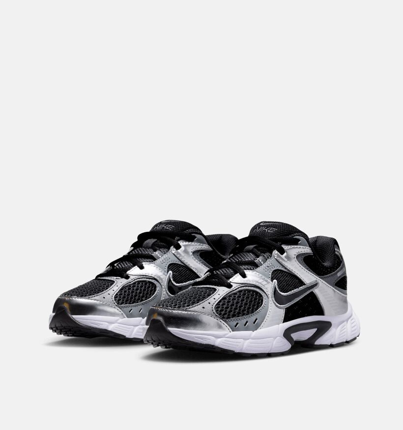 Nike V5 RNR Baskets basses en Noir pour gar&ccedil;ons (377287)