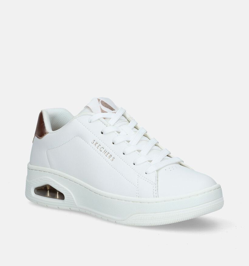 Skechers Uno Court Baskets en Blanc pour femmes (335215)