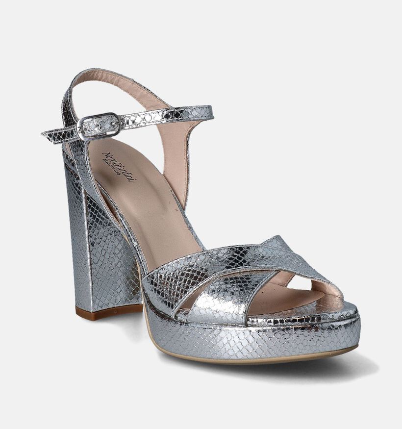 NeroGiardini Zilveren Sandalen met blokhak voor dames (355977)