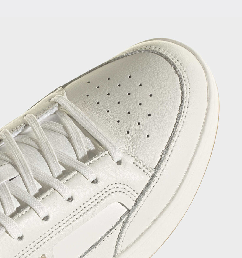 adidas Aspyre Witte Sneakers voor heren (372613) - geschikt voor steunzolen