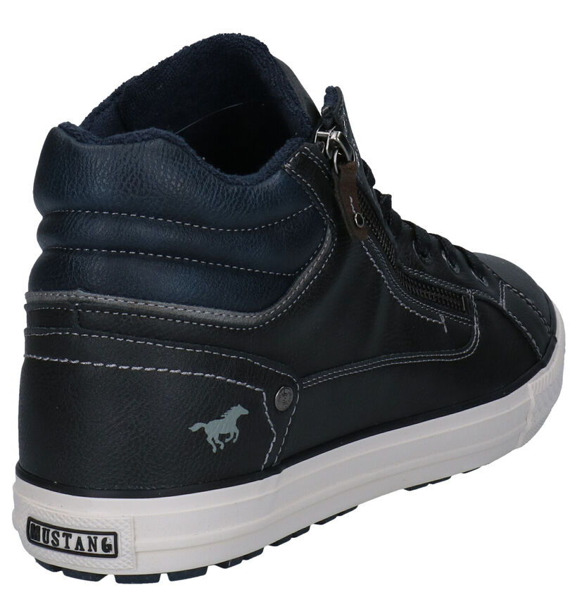 Mustang Chaussures hautes en Brun foncé pour hommes (329590)