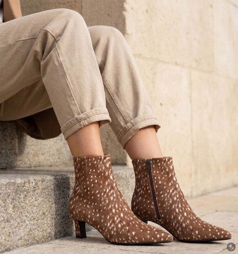 Tamaris Brown Bambi Lichtbruine Enkellaarzen voor dames (380798)