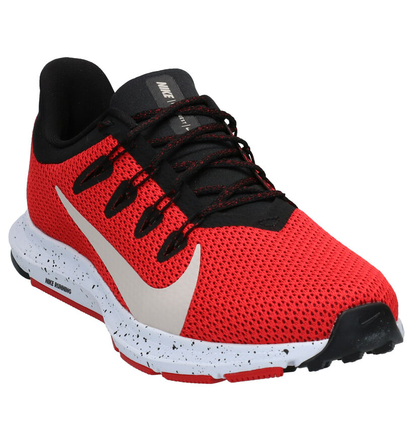 Nike Quest 2 Rode Sneakers in stof (266628)