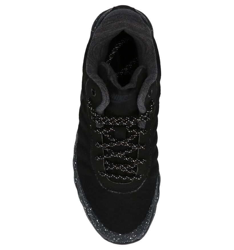 Nike Air Max Baskets basses en Noir en simili cuir (205604)