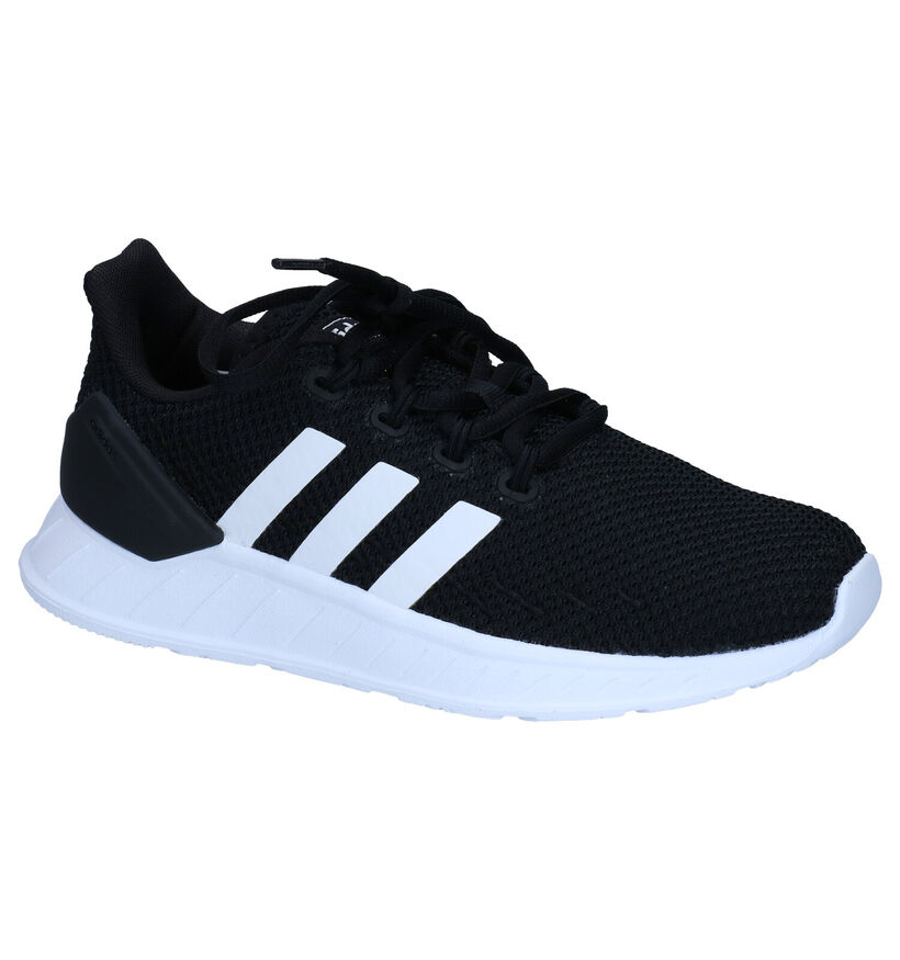 adidas Questar Flow Baskets en Noir en simili cuir (290788)