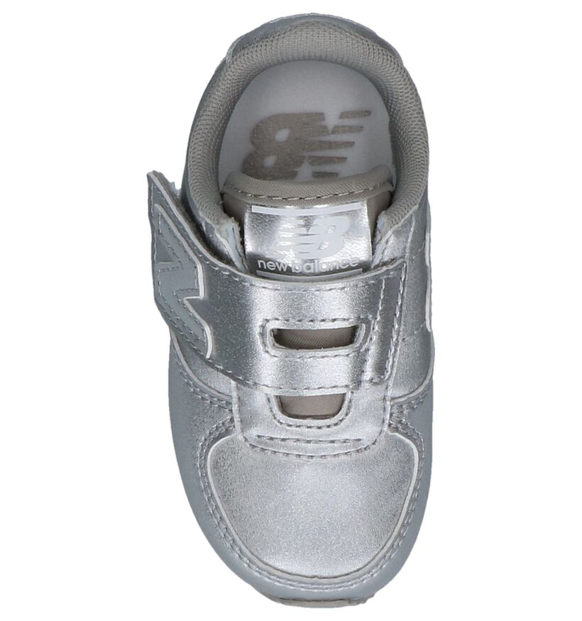 Zilveren Babysneakers New Balance KV 220 in kunstleer (222832)