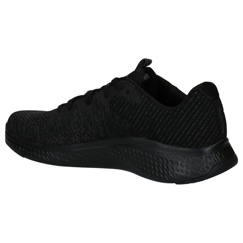 Skechers Solar Fuse Baskets en Noir en textile (272817)