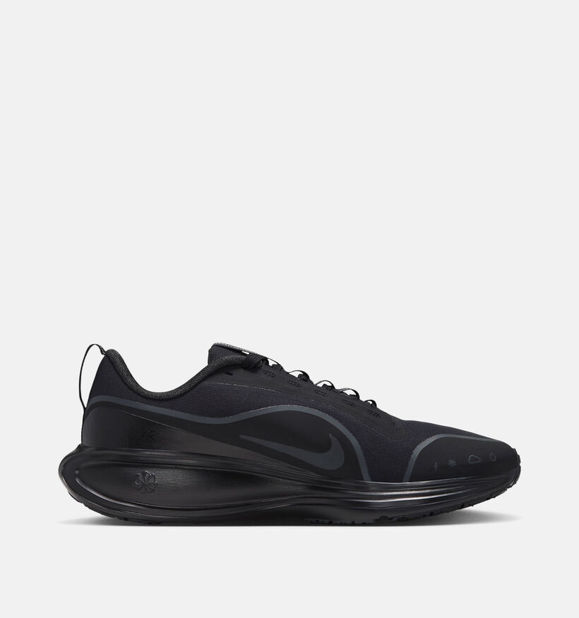 Nike Revolution 8 Utility Baskets en Noir pour hommes (380387)
