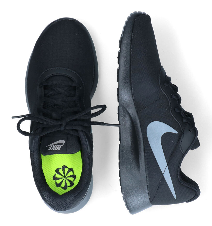 Nike Tanjun Refine Baskets en Noir pour femmes (316859) - pour semelles orthopédiques