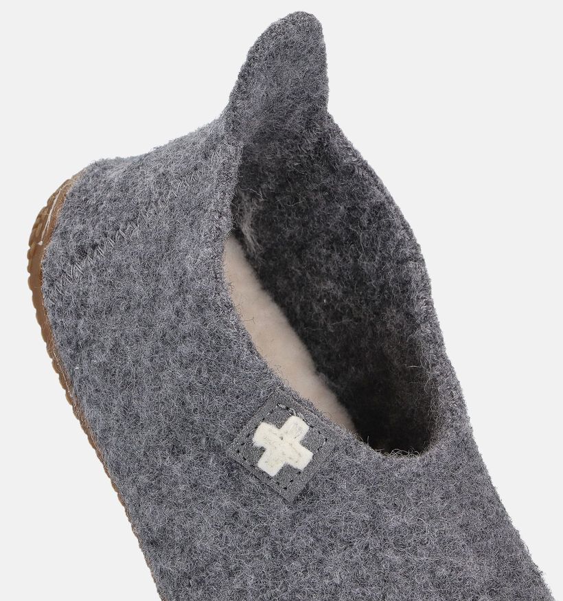 Living Kitzbühel Pantoufles fermées en Gris pour femmes (364885)