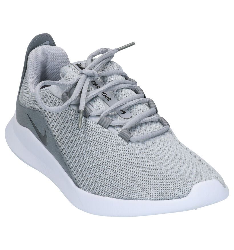 Nike Viale Baskets en Gris en textile (254035)