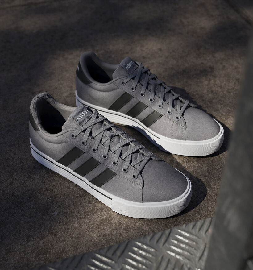 adidas Baskets basses en Gris pour hommes, garçons (350258) - pour semelles orthopédiques