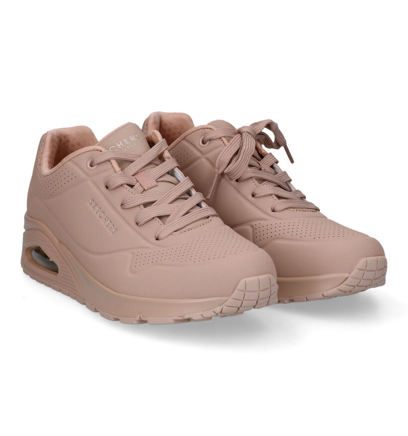 Skechers Uno Stand On Air Baskets en Noir pour femmes (350488)