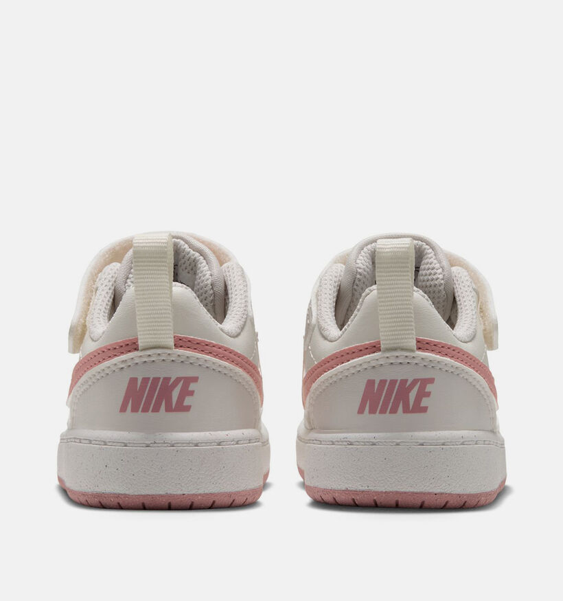 Nike Court Borough Low Baskets en Ecru/Rose pour filles (381058)