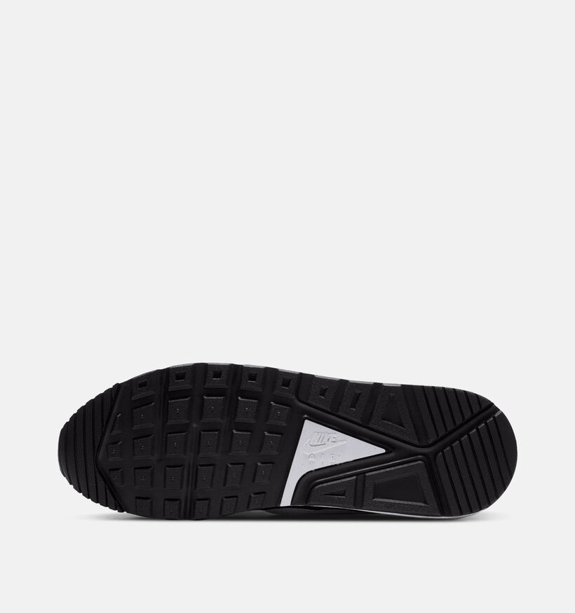 Nike Air Max IVO Baskets en Noir pour garçons, hommes (345400)