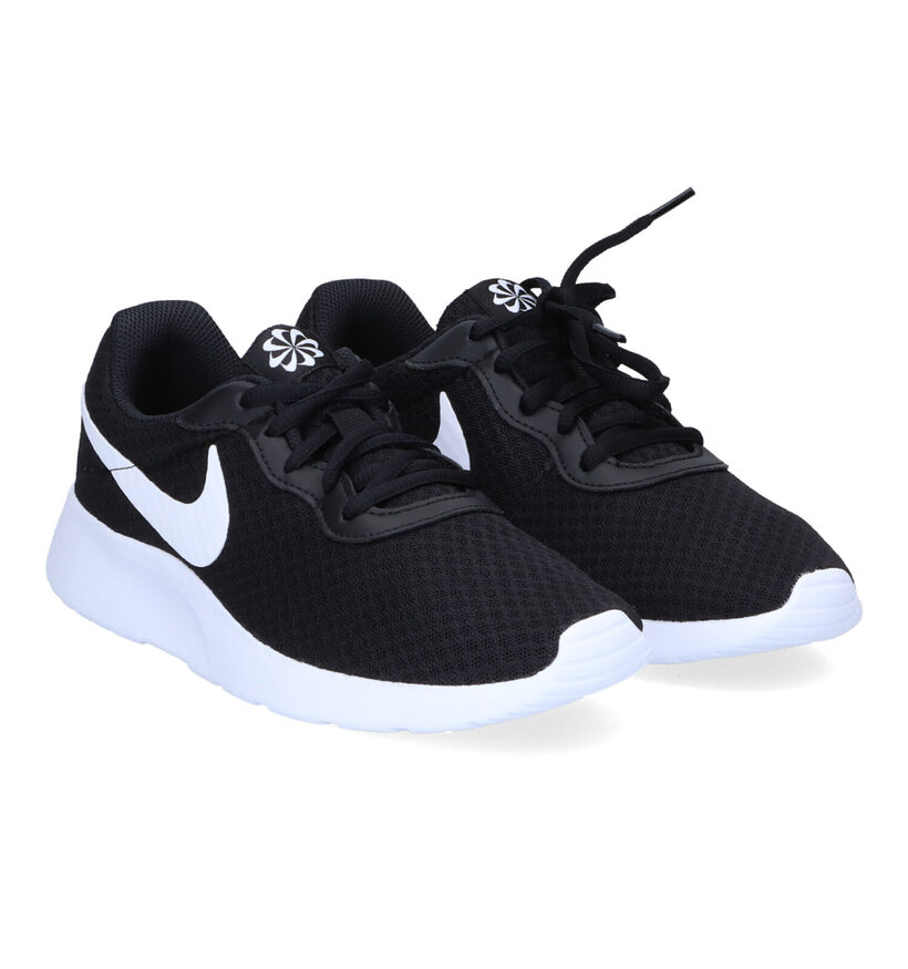 Nike Tanjun Zwarte Sneakers voor dames (324623)