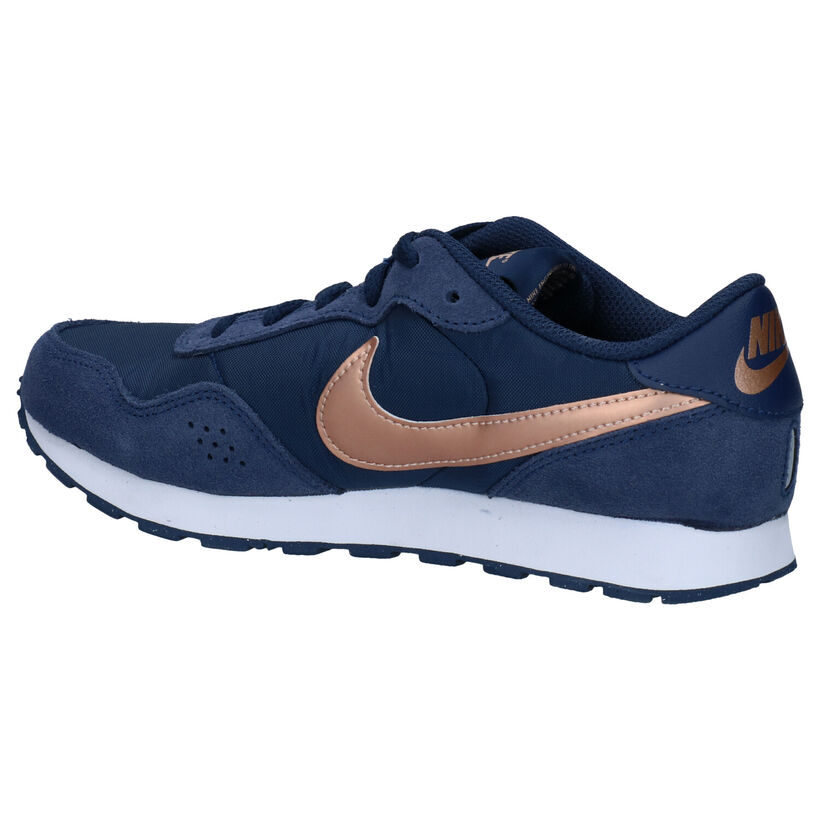 Nike MD Valiant GS Baskets en Bleu en daim (277530)