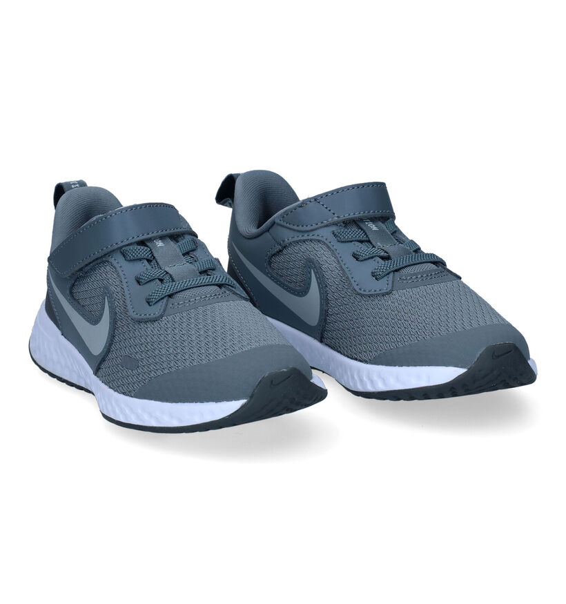 Nike Revolution Baskets en Gris en cuir (309124)