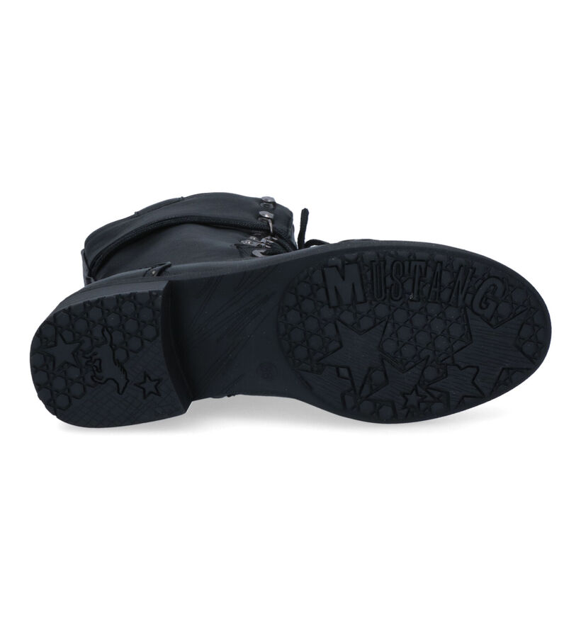 Mustang Bottes à lacets en Noir en simili cuir (313811)