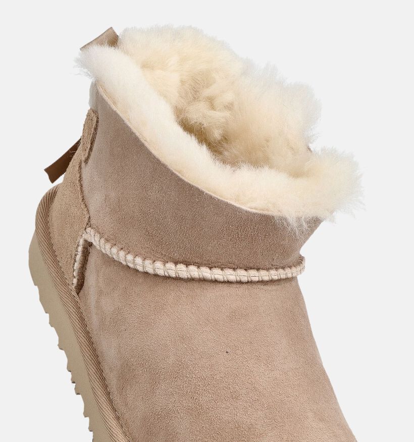 UGG Ultra Mini Bailey Bow Bottes d'hiver en Beige pour filles (378000)