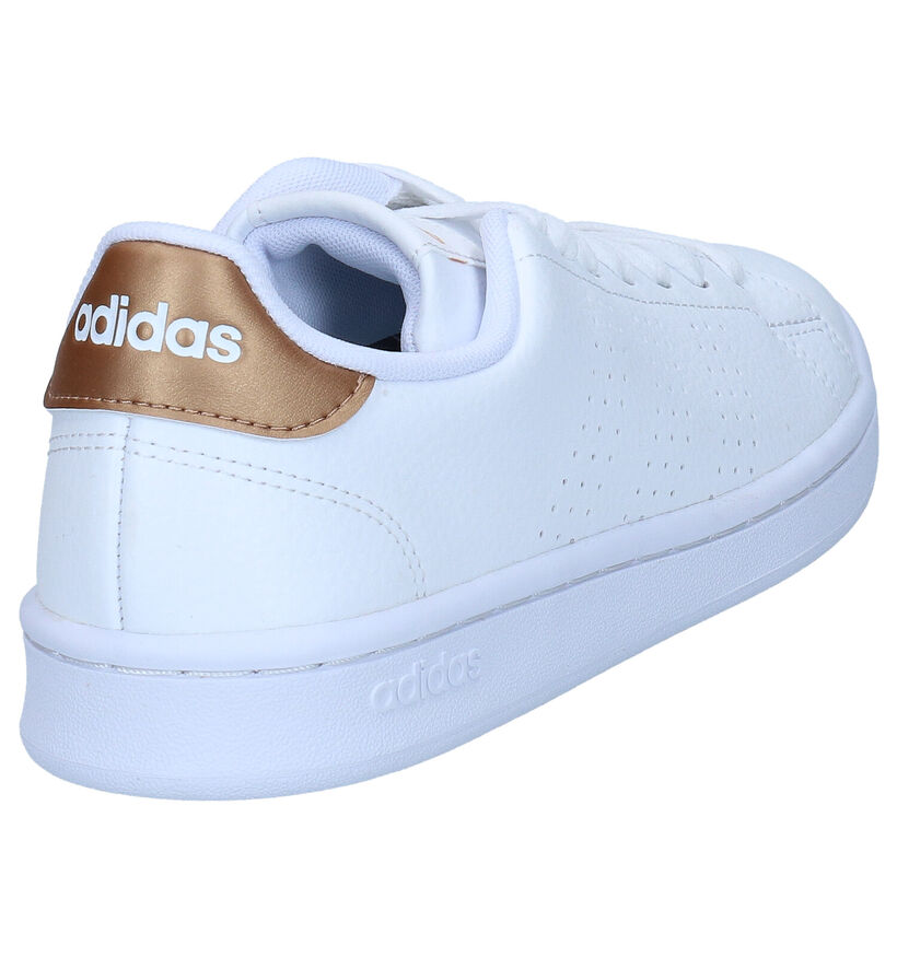 adidas Advantage Baskets en Blanc pour femmes (341435)