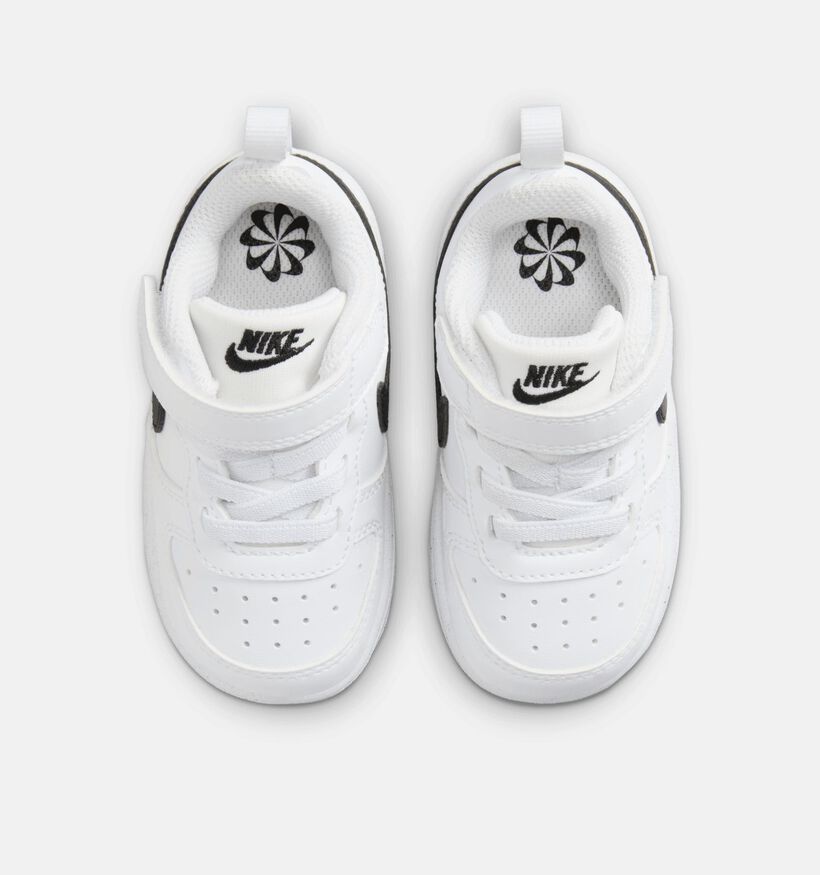 Nike Court Baskets pour b&eacute;b&eacute; en Blanc pour filles, gar&ccedil;ons (367264) - pour semelles orthop&eacute;diques