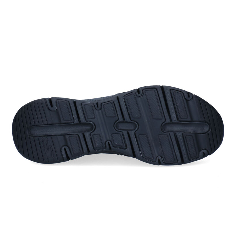 Skechers Arch Fit Banlin Zwarte Instappers in stof (301198)