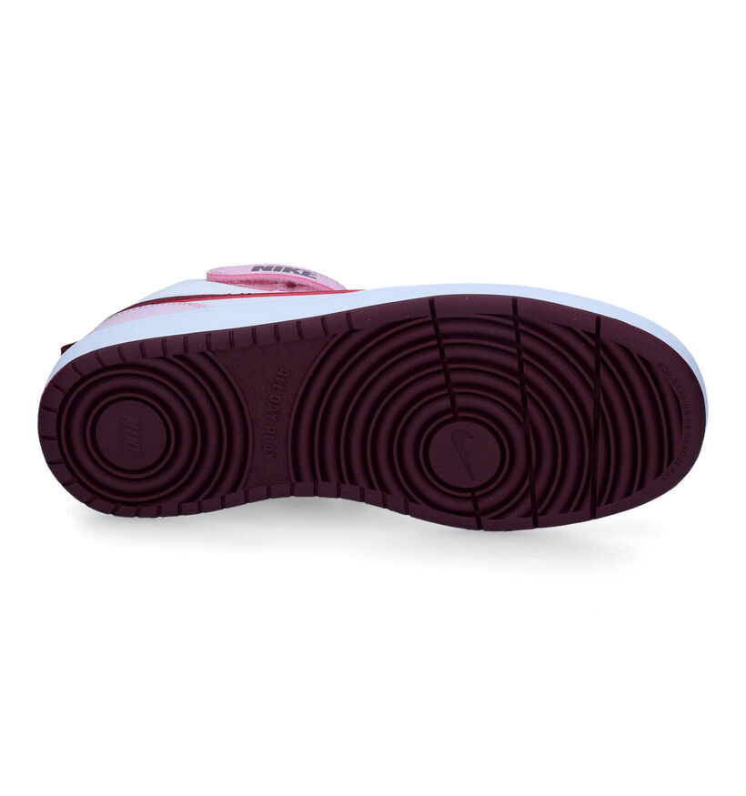 Nike Court Borough Witte Sneakers in kunstleer (312201)