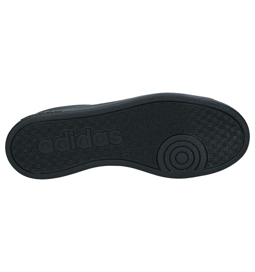 adidas Advantage Clean Baskets en Noir en simili cuir (237096)