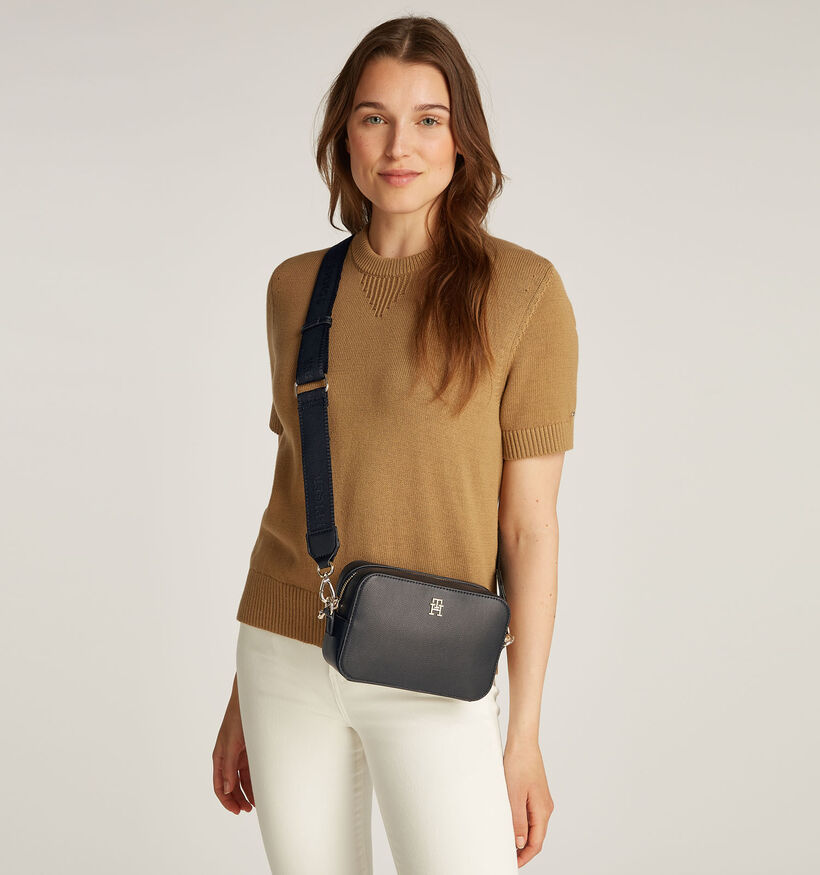 Tommy Hilfiger Soft Logo Camera Bag Sac porté croisé en Noir pour femmes (349978)