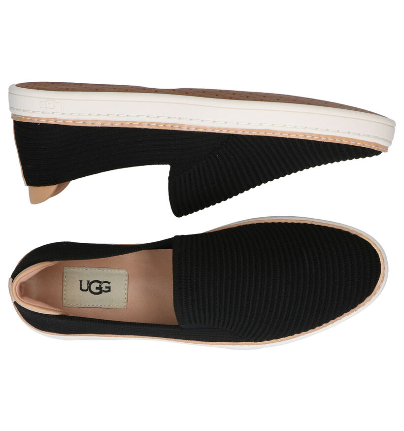 UGG Sammy Wavy Chaussures sans lacets en Noir en textile (303425)
