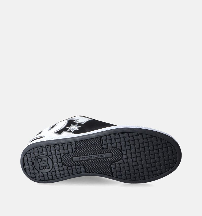 DC Shoes Court Graffik Baskets de skate en Noir pour femmes (350829)