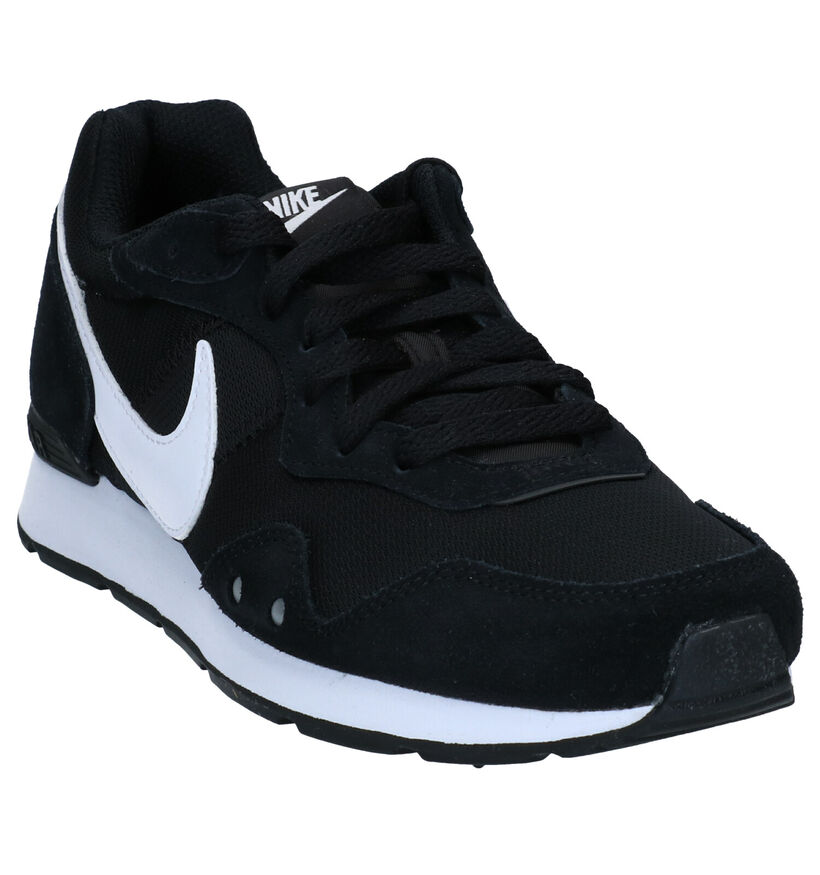 Nike Venture Runner Baskets en Blanc pour femmes (332424)
