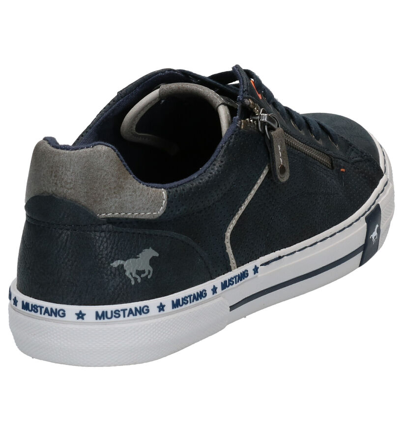 Mustang Chaussures basses en Bleu foncé en simili cuir (271185)