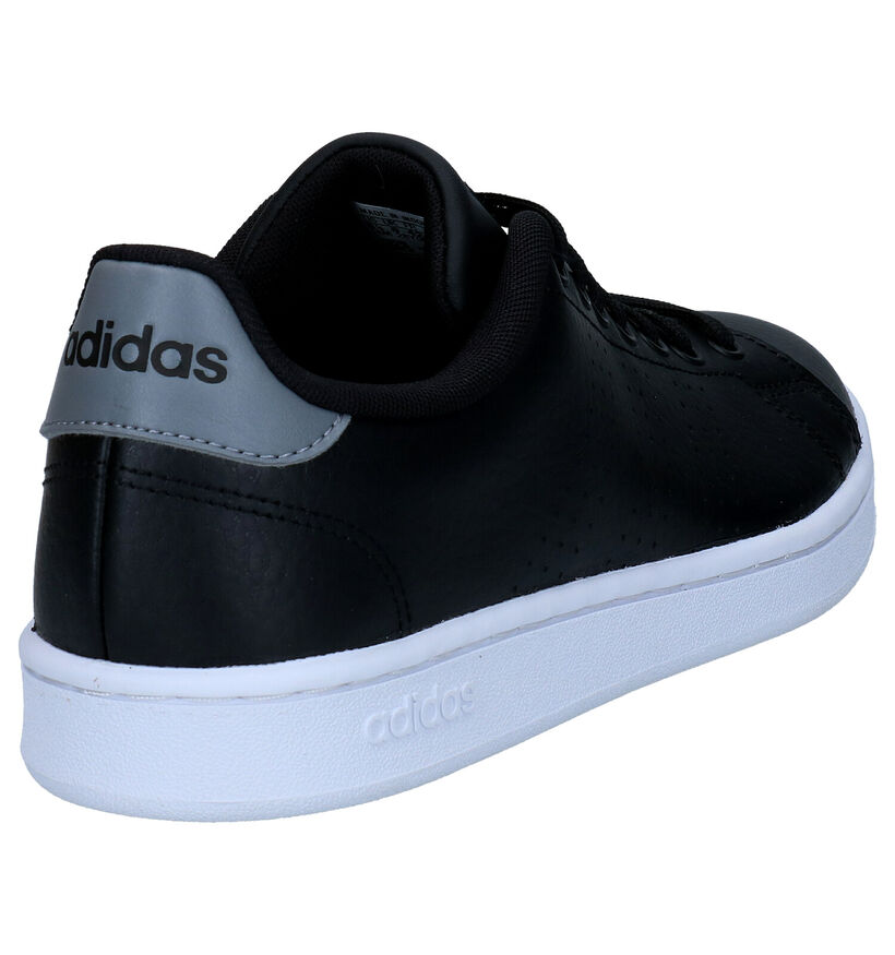 adidas Advantage Baskets en Blanc pour hommes (326322)